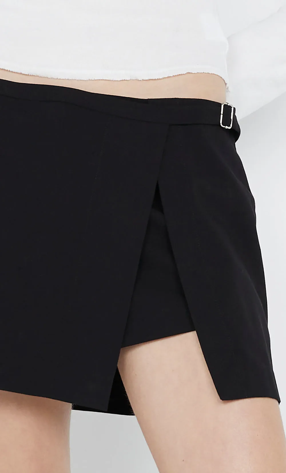 MARISSA SKORT - BLACK